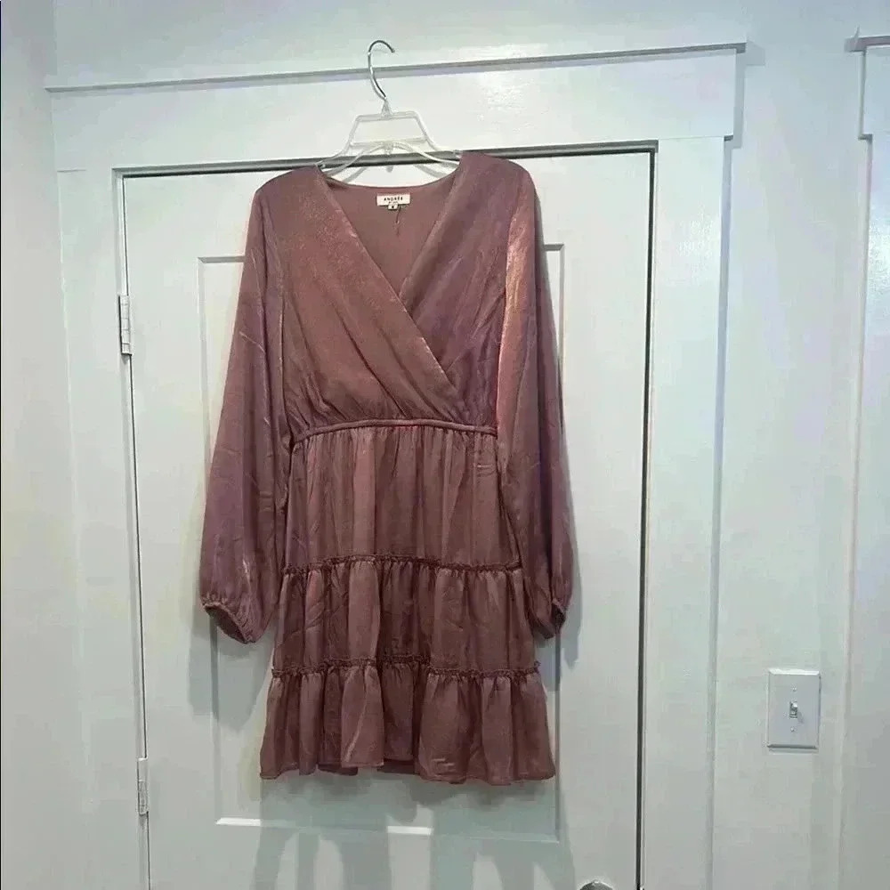 Andree by Unit light plum colored dress size medium.